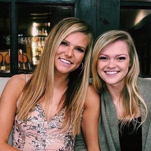 Meet your Posher, Molly